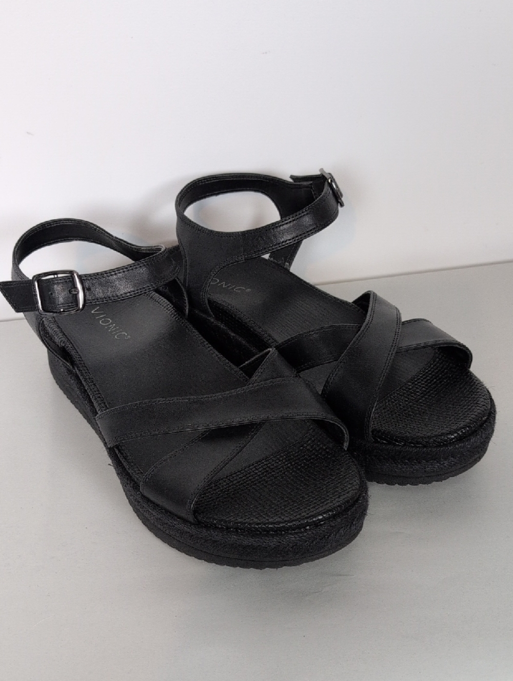 Vionic Mar Platform Sandals